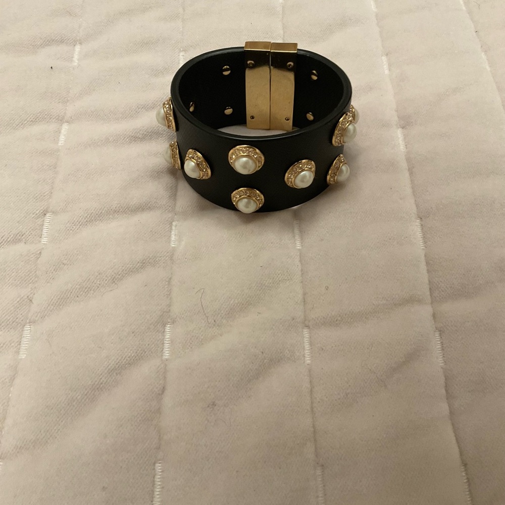 Tory Burch Black Bracelet with Gold and Pearl Accents